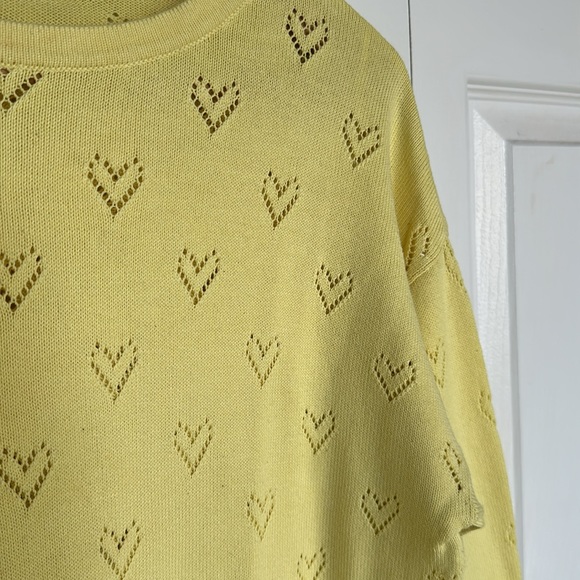 Beautiful heart sweater by Talis - Picture 2 of 5